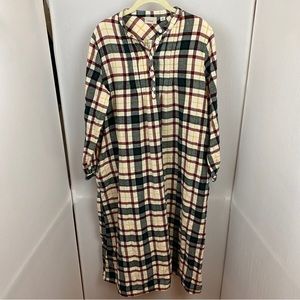 LL Bean Cream Black & Red Plaid Long Flannel Nightgown Nightie Sz M 100% Cotton